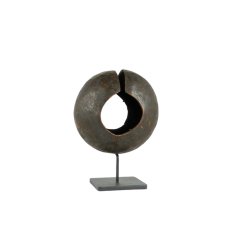 Mbole Currency on Stand